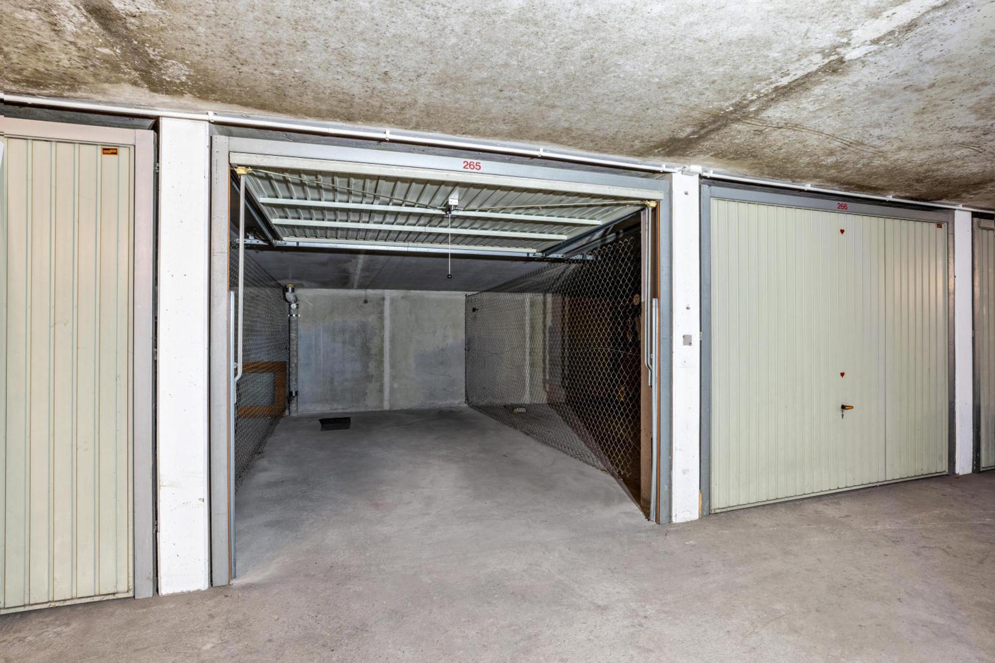 Zentrale Mit Balkon *