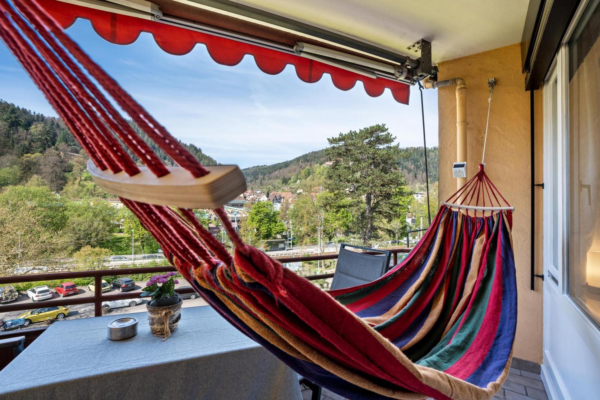 Zentrale Mit Balkon Appartement *